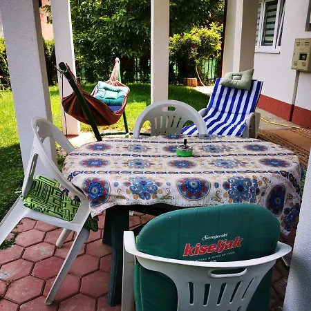 Homestay Book A Sarajevo, Free Parking & Garden Sarajevo